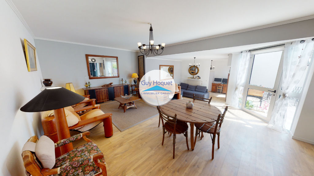 Appartement Woippy 5 pièces 98m2 avec terrasse, jardins et garage