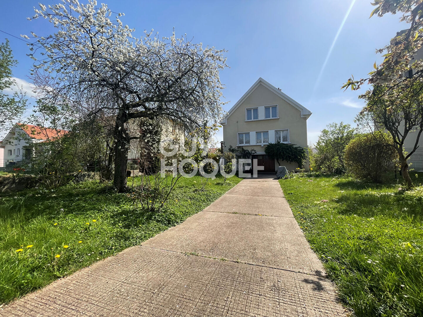 Maison Montigny-Lès-Metz 98m² avec garage et un grand jardin de plus de 10ares.