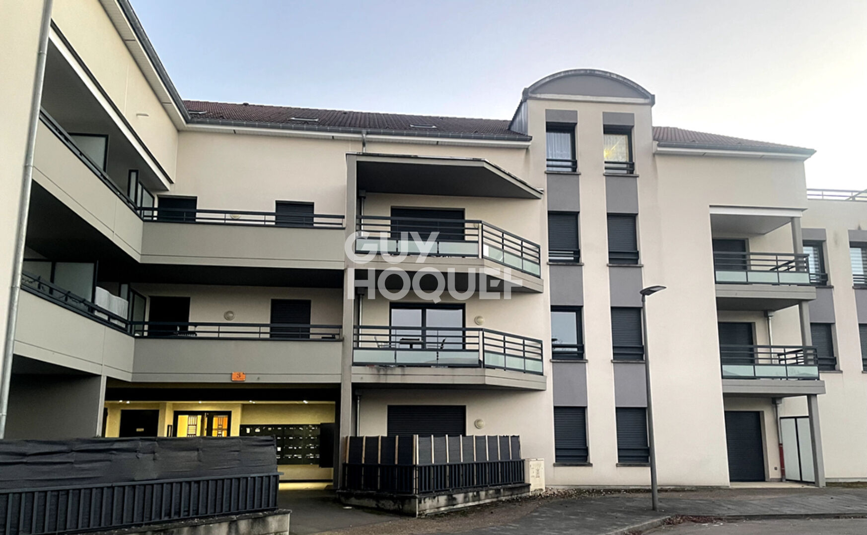 Appartement Maizières Lès Metz 2 pièce(s) 45 m2  avec deux places de parking.