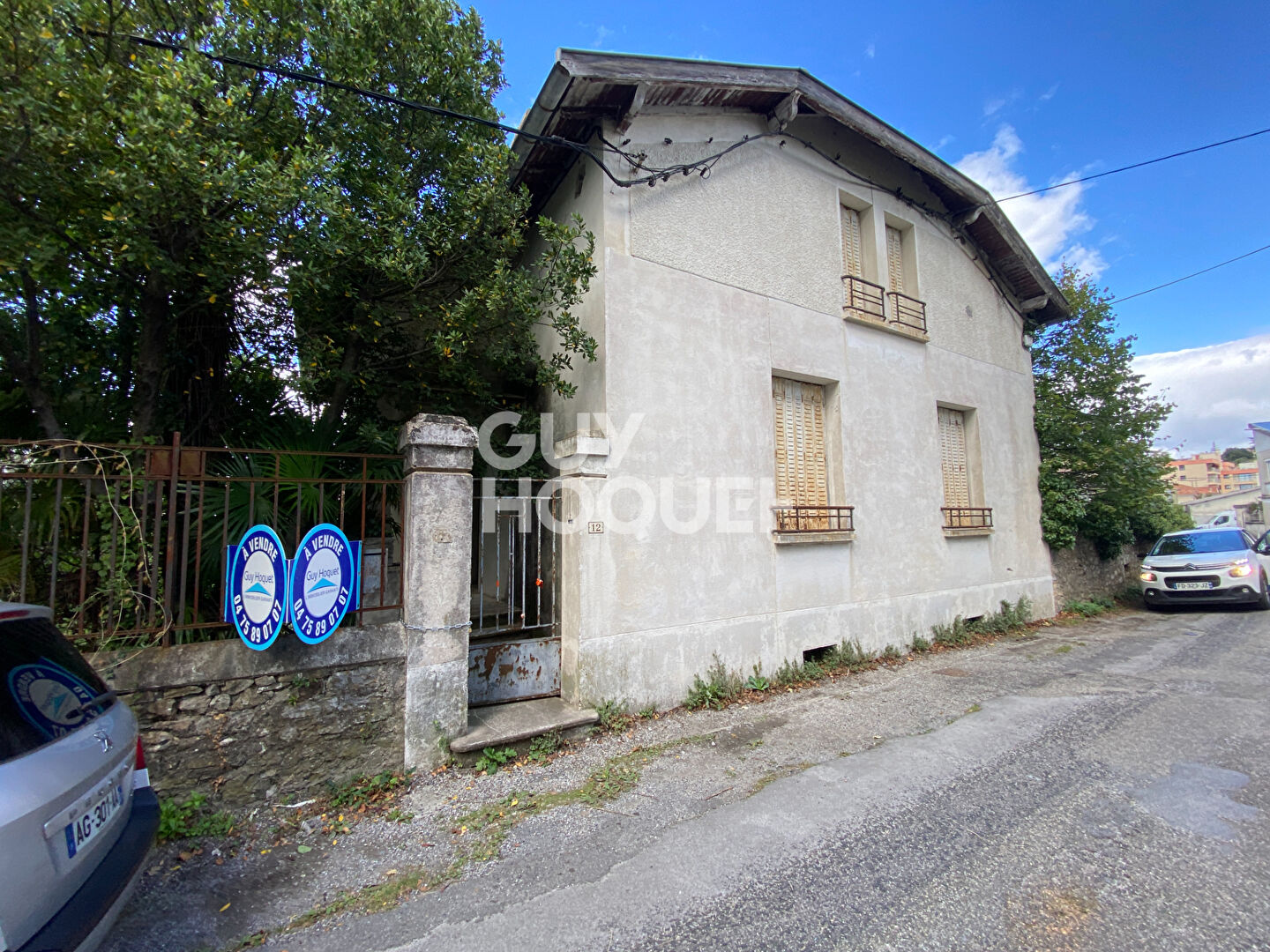 Magnifique maison, idéalement situé, avec beau potentiel