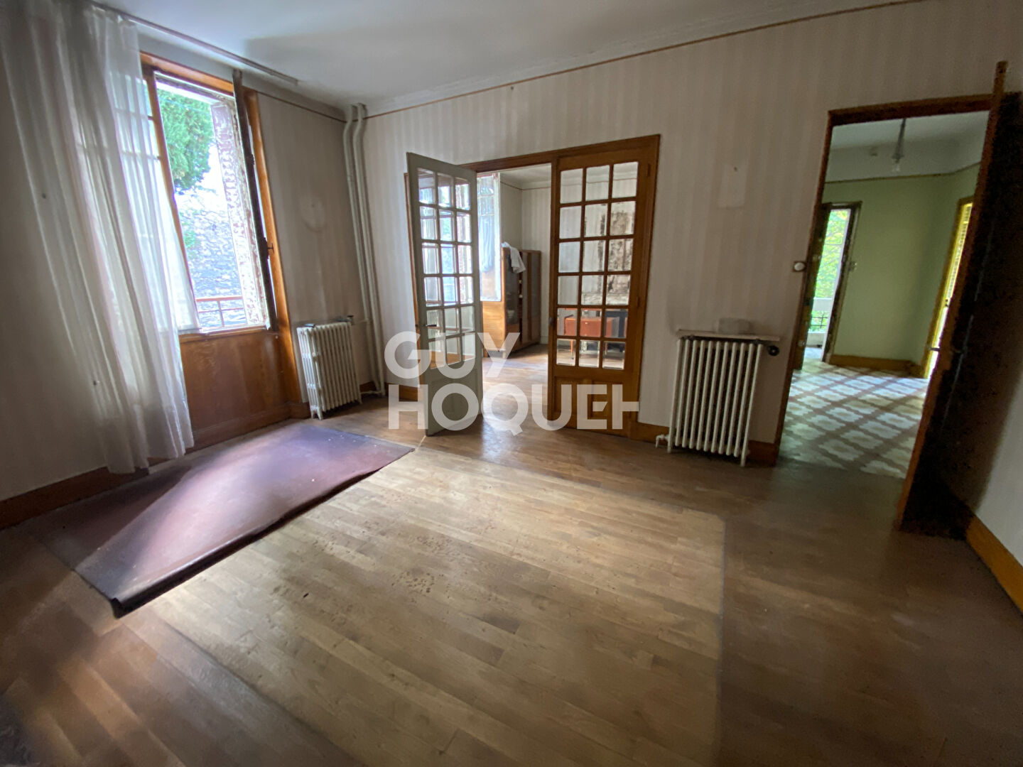 Magnifique maison, idéalement situé, avec beau potentiel