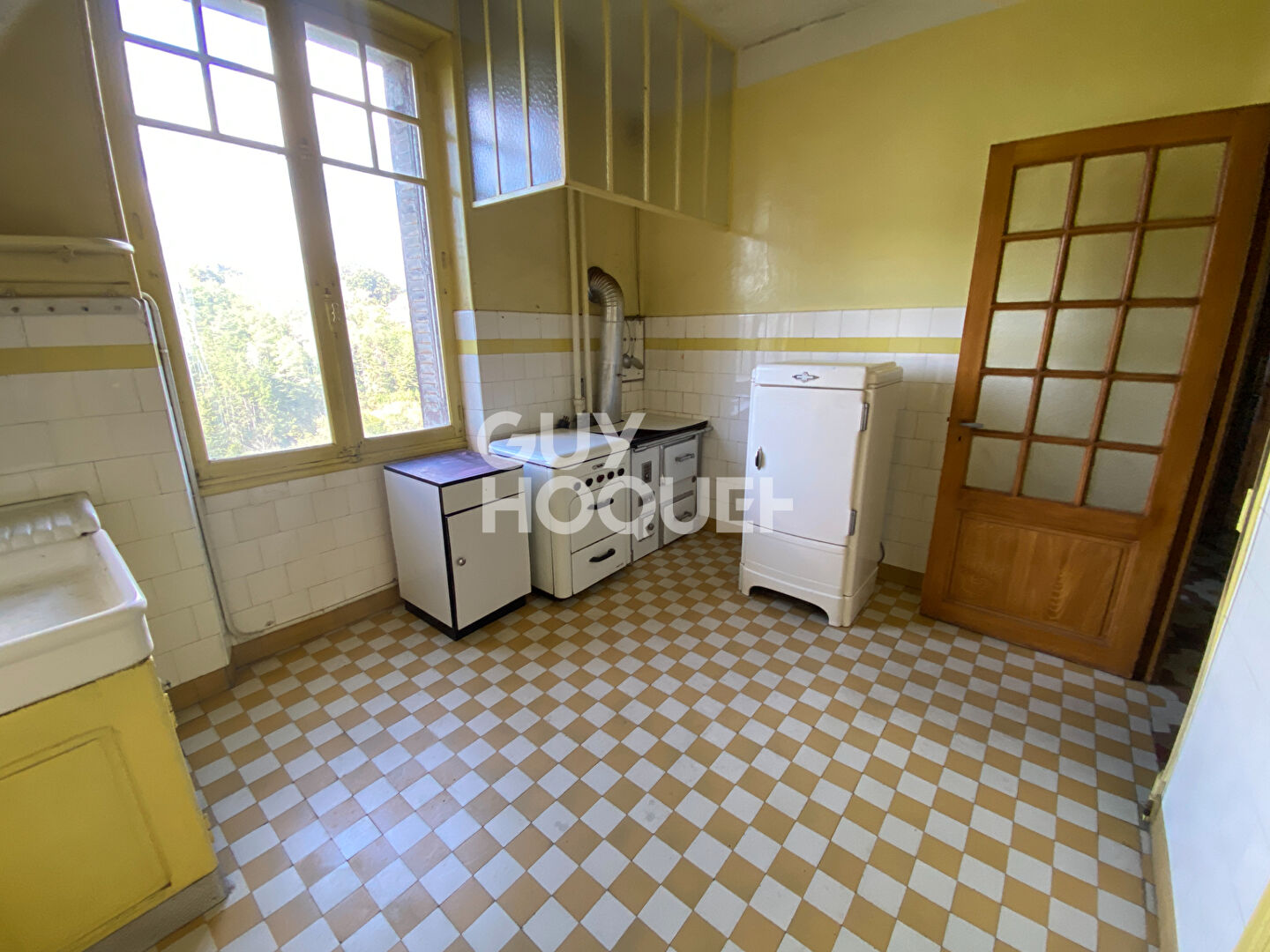 Magnifique maison, idéalement situé, avec beau potentiel