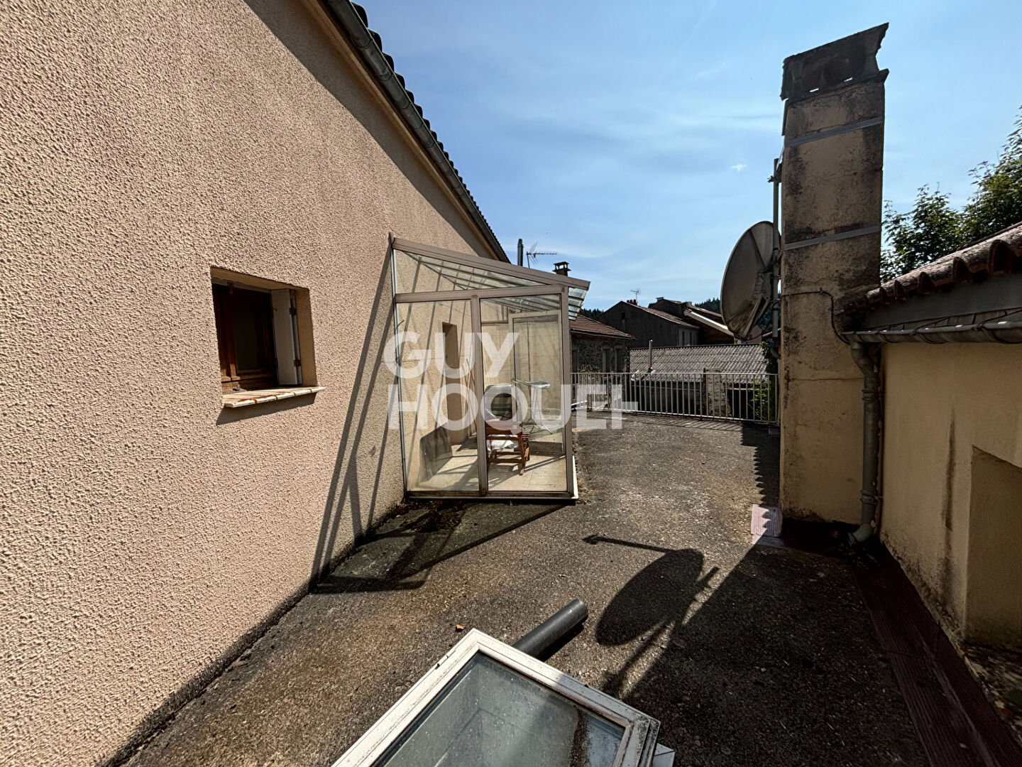 Maison Saint Etienne De Lugdares