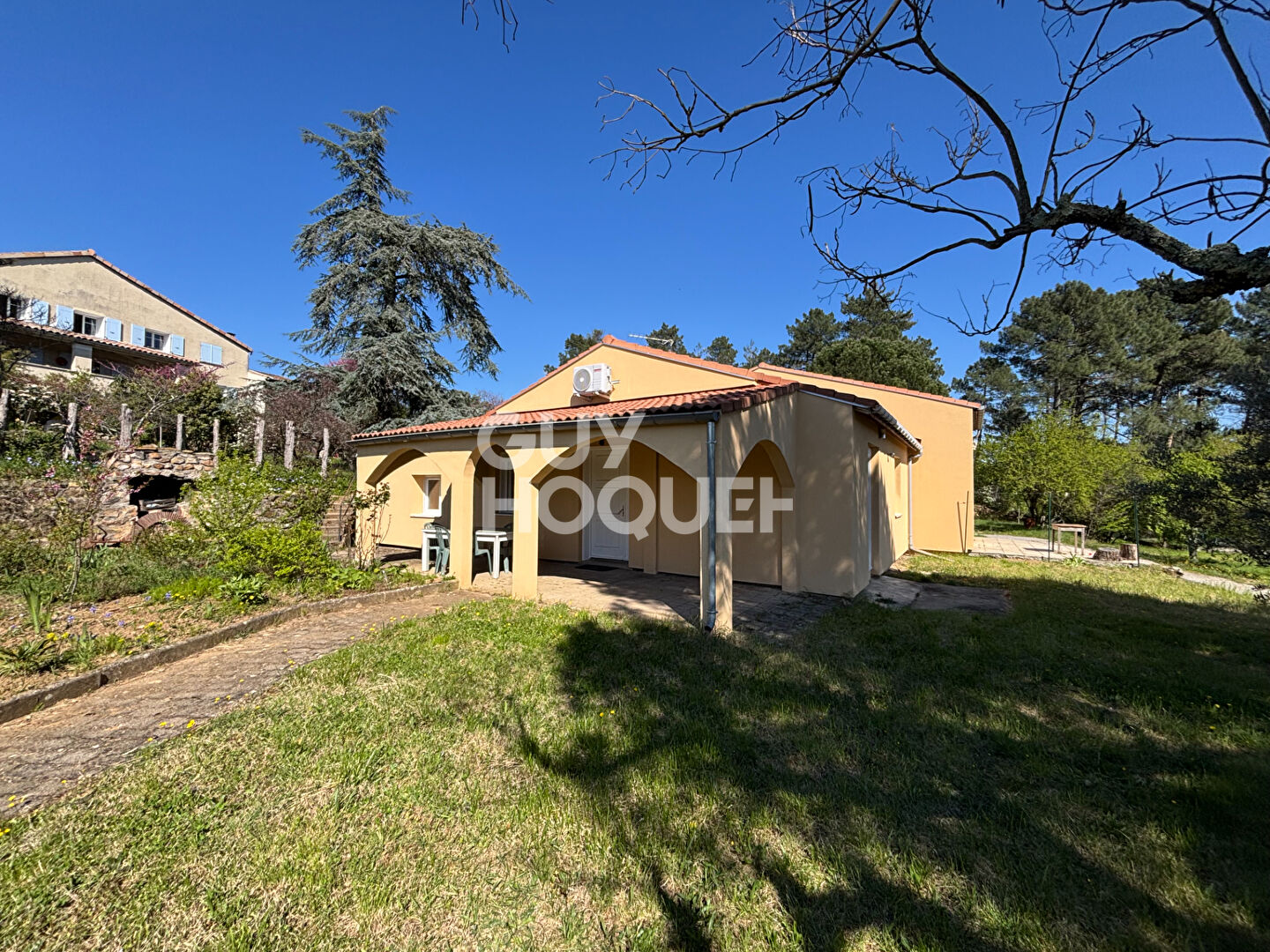 Charmante maison à Ucel, Ardèche ? 153 m² sur terrain de 3 913 m² dont 2 845 m² constructibles