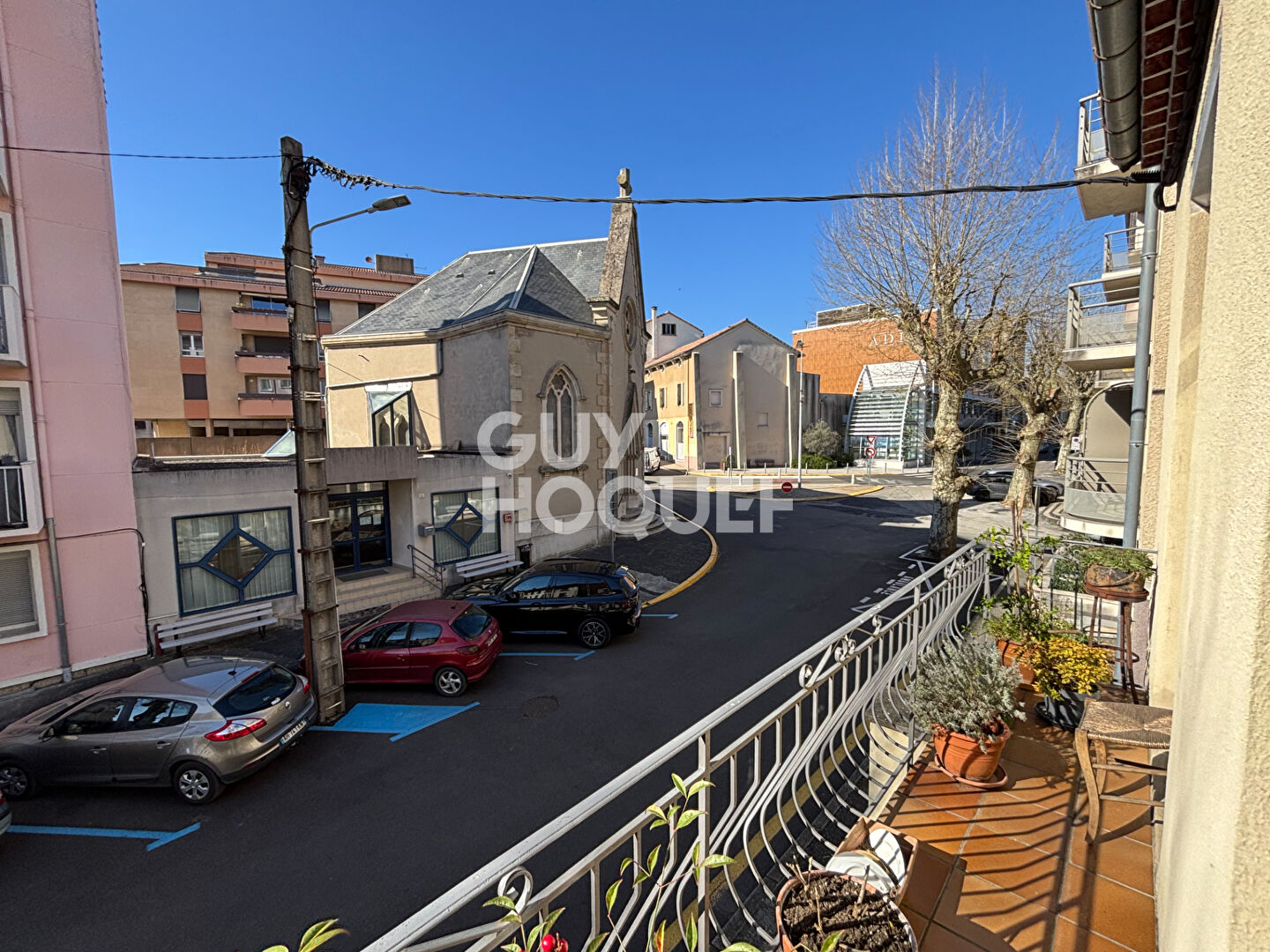 Immeuble de rapport 260 m²  4 lots Centre-ville d'Aubenas  2 000 de revenus mensuels