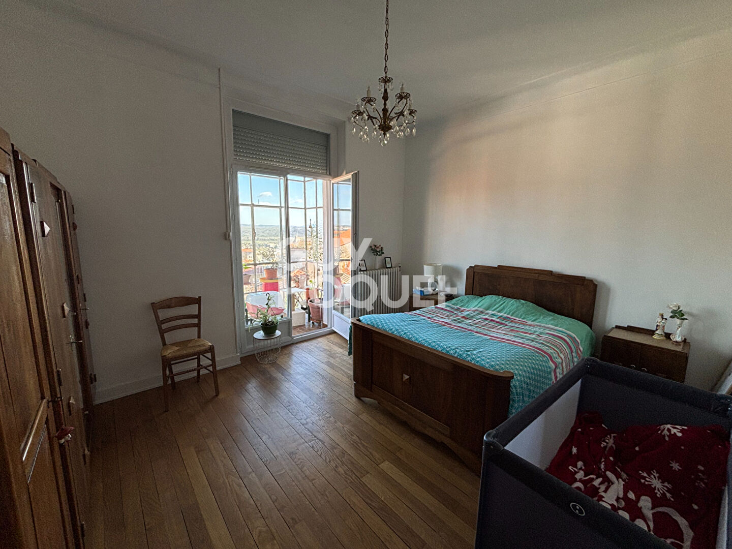 Immeuble de rapport 260 m²  4 lots Centre-ville d'Aubenas  2 000 de revenus mensuels