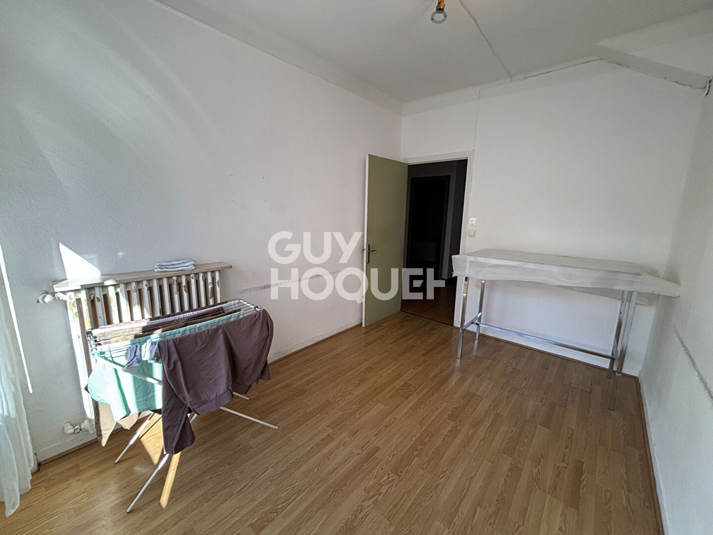 Immeuble de rapport 260 m²  4 lots Centre-ville d'Aubenas  2 000 de revenus mensuels