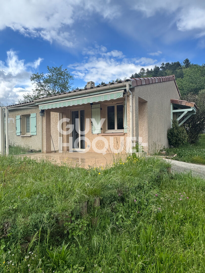 5 Min. à pied des Commerces et du Château de THUEYTS