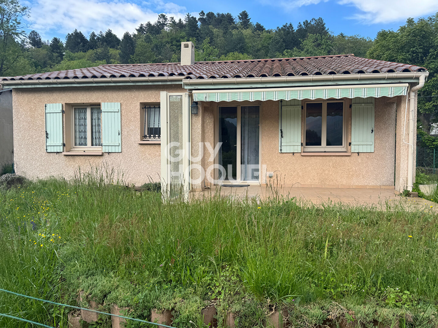 5 Min. à pied des Commerces et du Château de THUEYTS