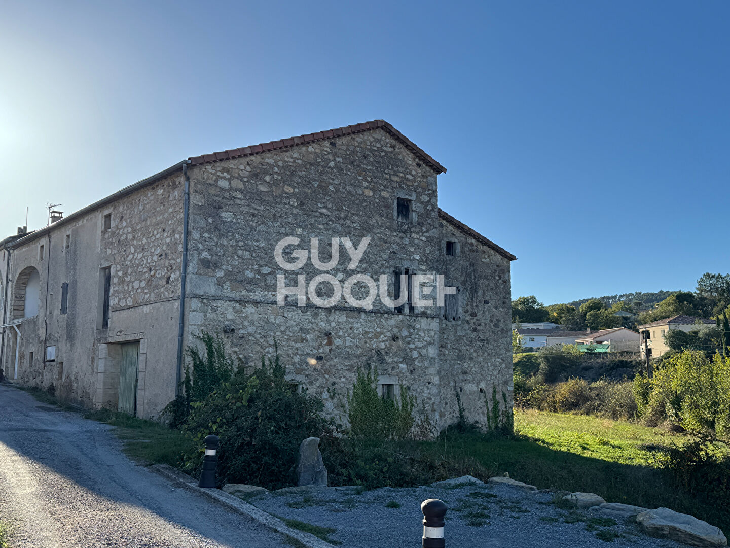 5 Min. AUBENAS. Habitable rapidement et évolutif