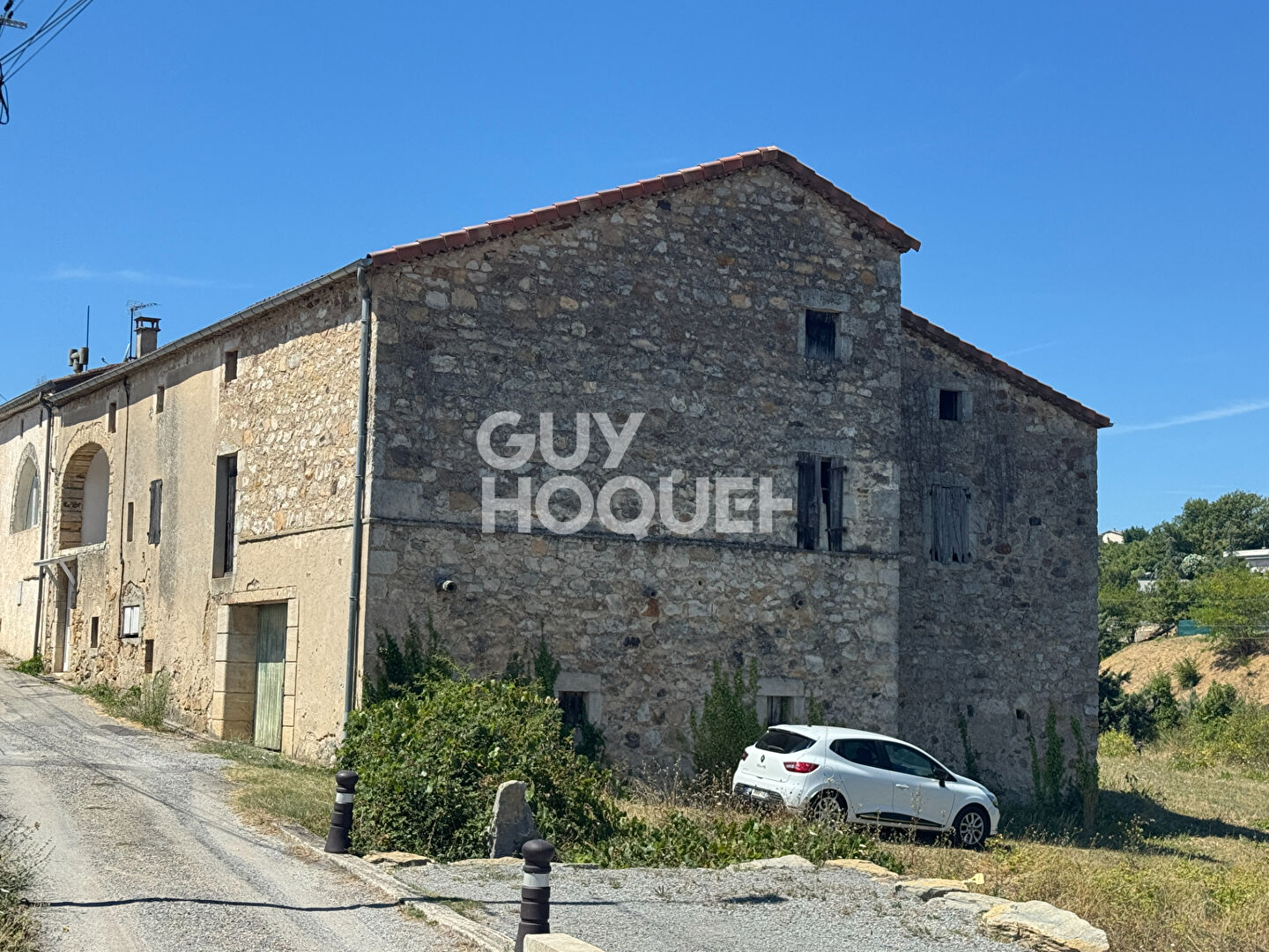 5 Min. AUBENAS. Habitable rapidement et évolutif