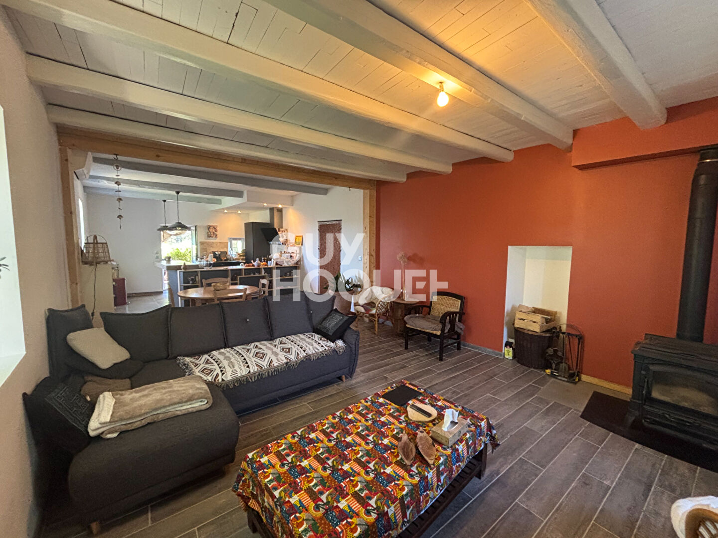 Maison en pierre de 160 m² avec revenu locatif  + terrain constructible