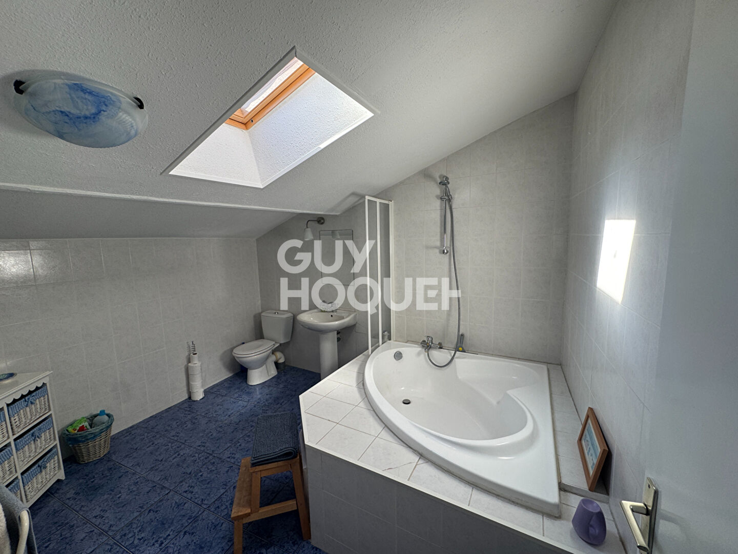 Maison en pierre de 6 pièces principales + studio 45m² indépendant