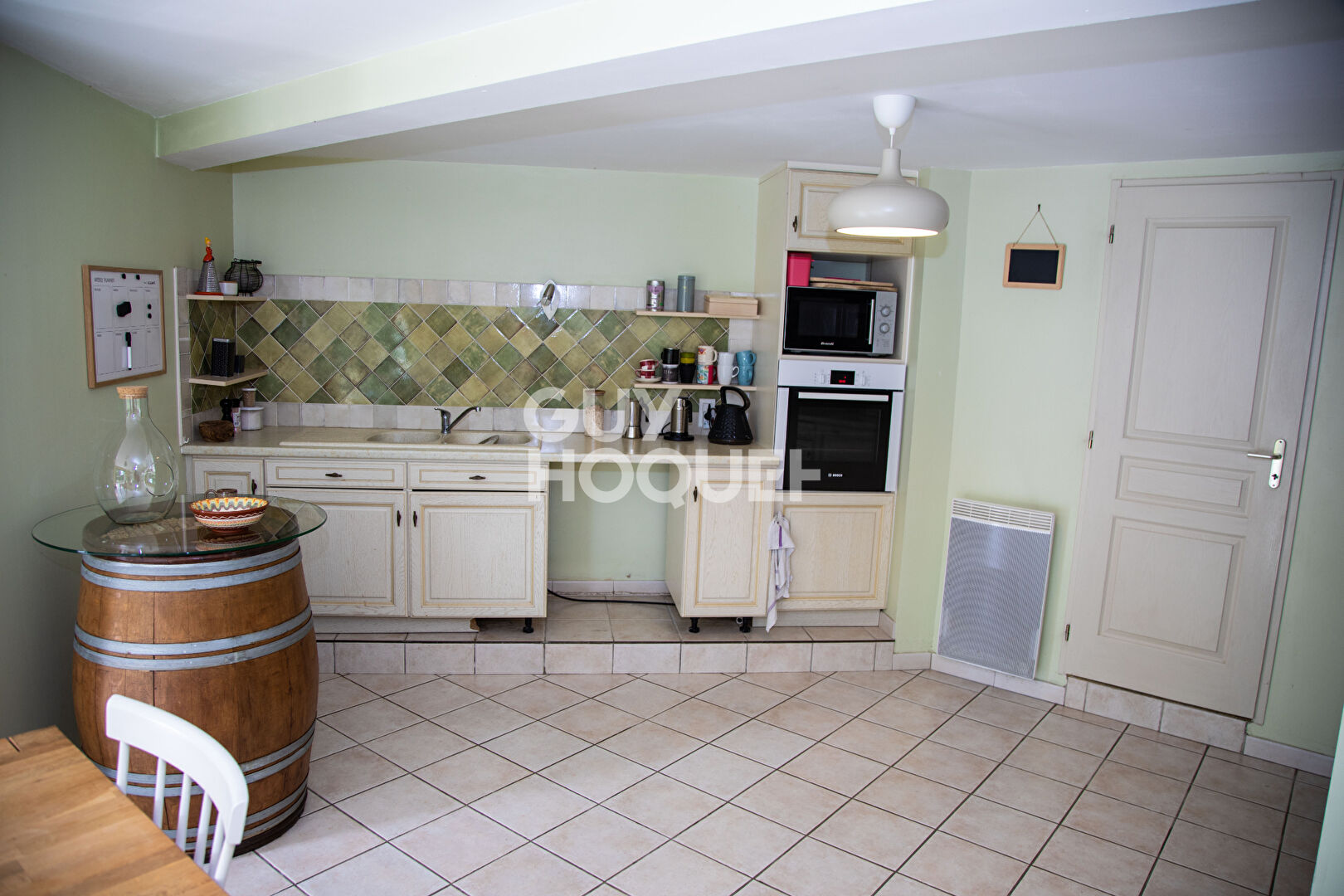 Maison de caractère + appartement indépendant  avec piscine sur Aubenas