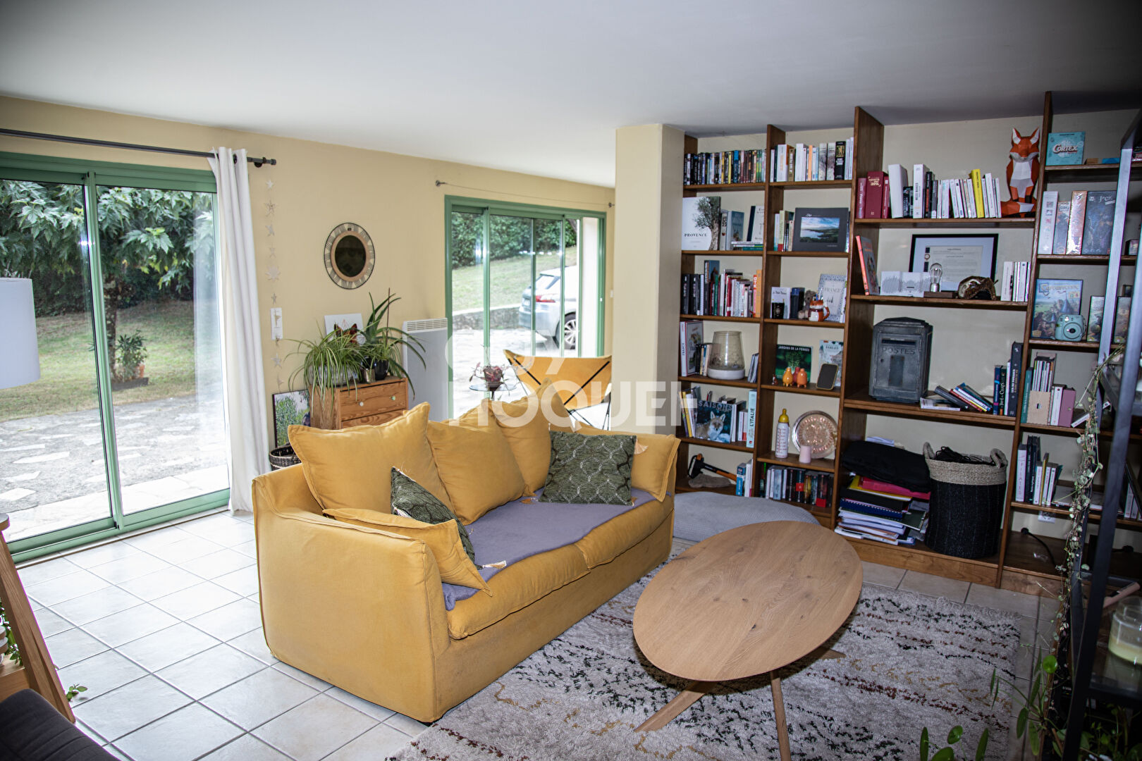 Maison de caractère + appartement indépendant  avec piscine sur Aubenas