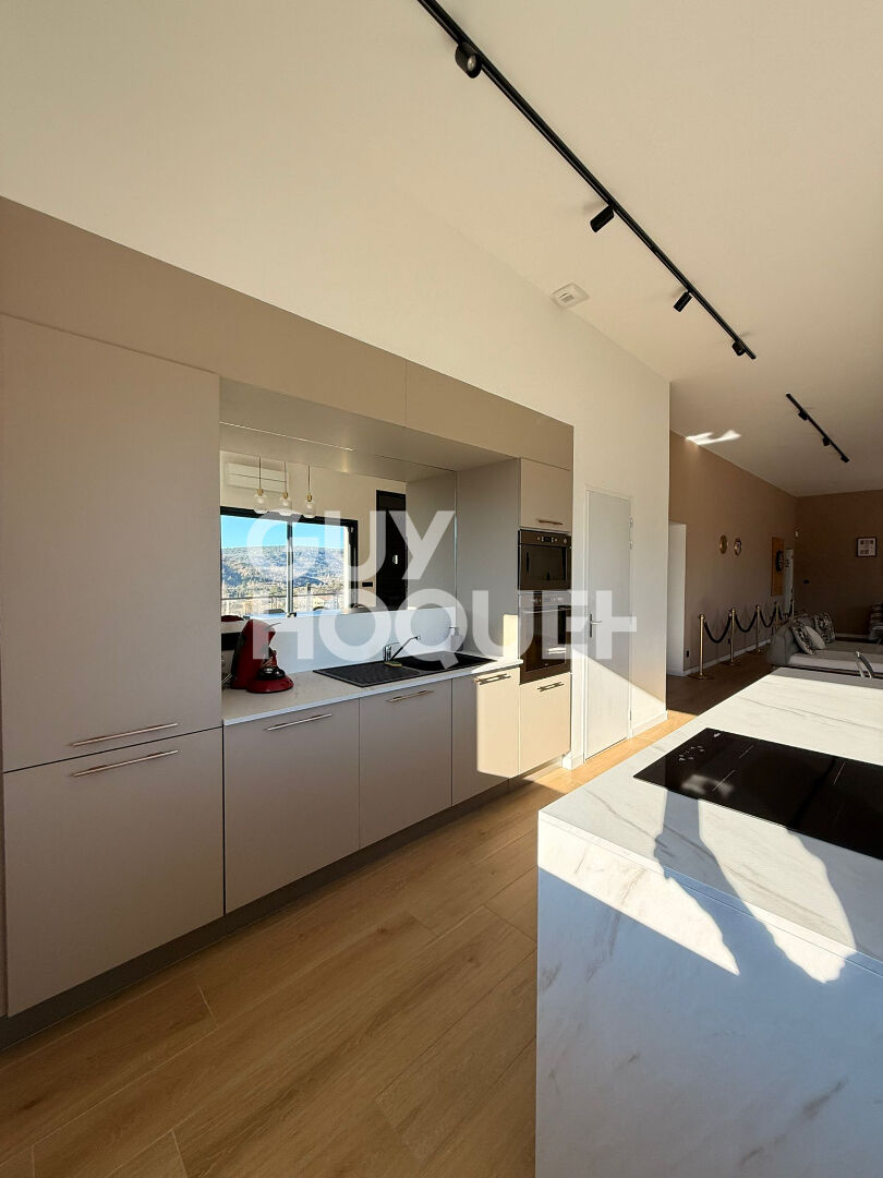 Agréable villa Meublée sur  Lachapelle Sous Aubenas de 4 pièces