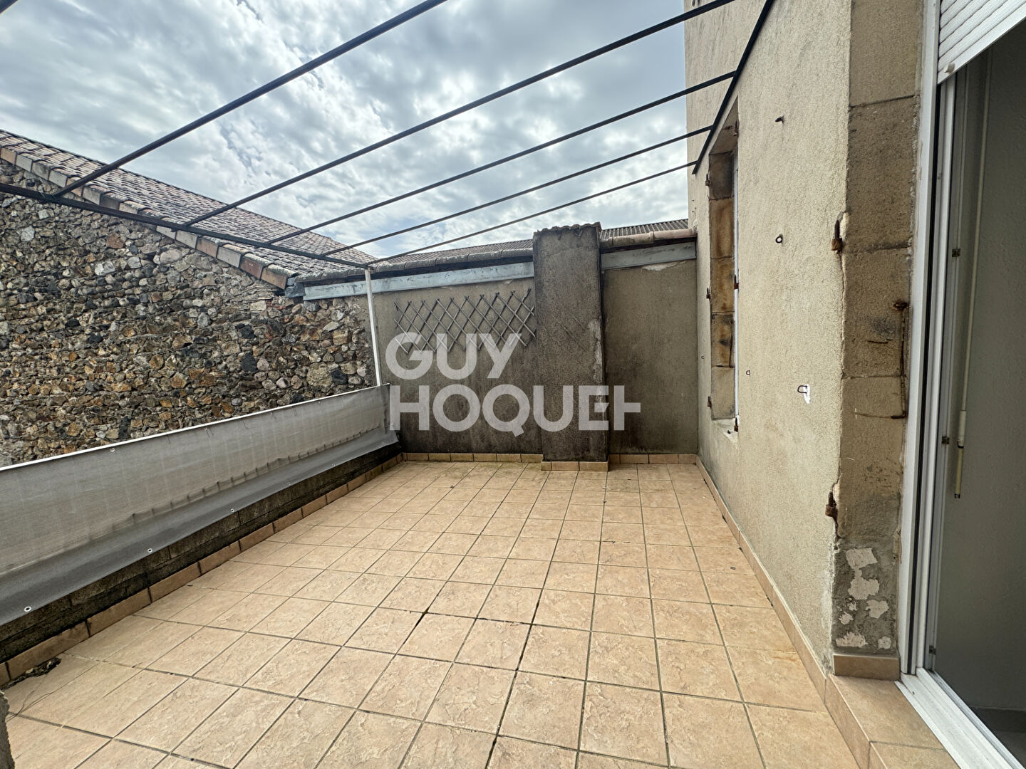 Appartement  F3 avec TERRASSE