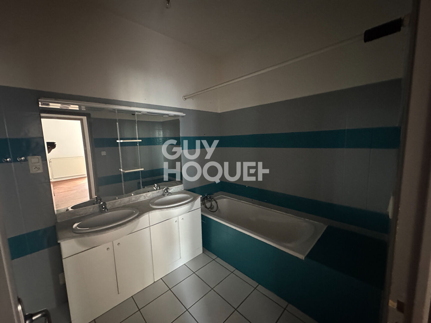 Appartement  F3 avec TERRASSE