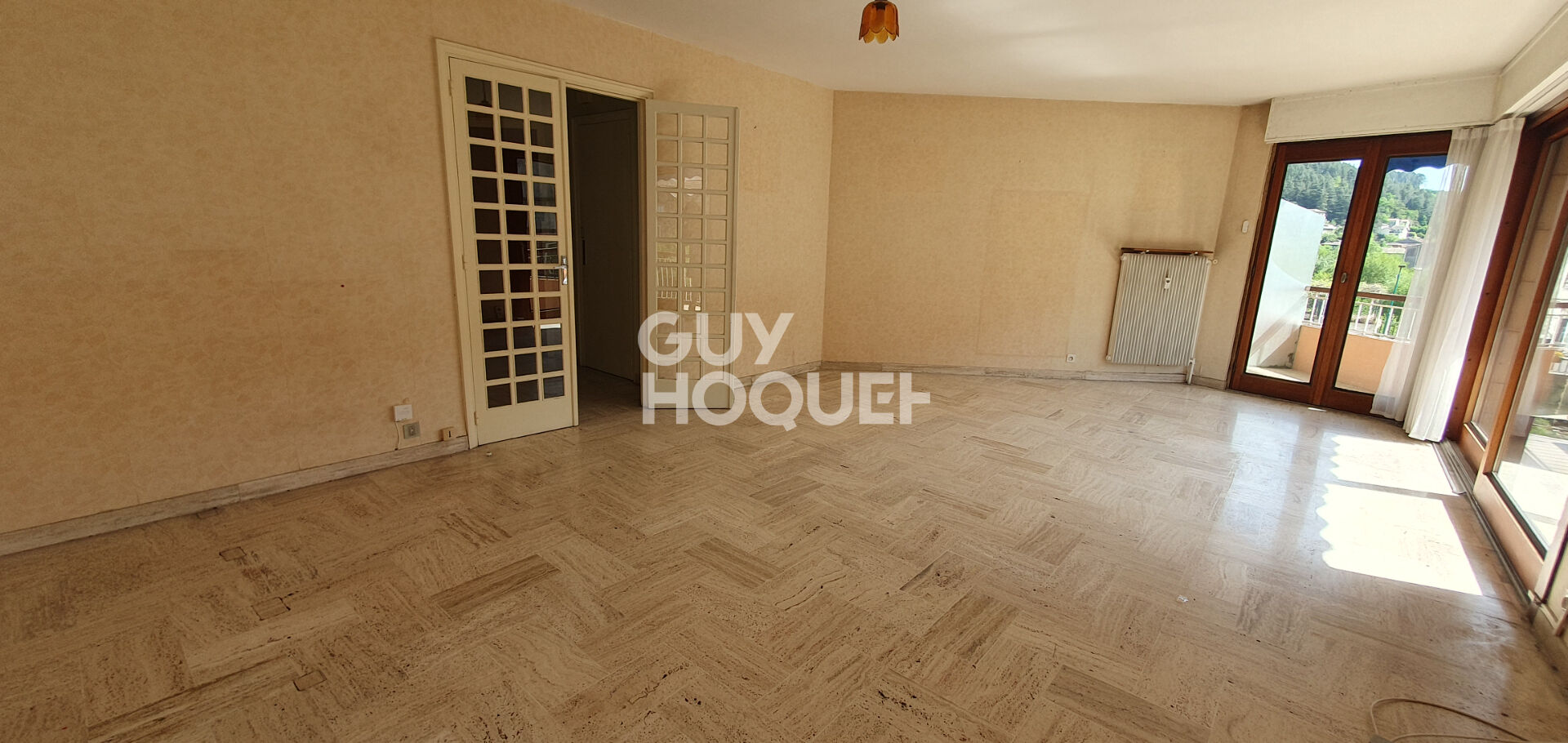 Charmant appartement - Emplacement idéal et vue dégagée