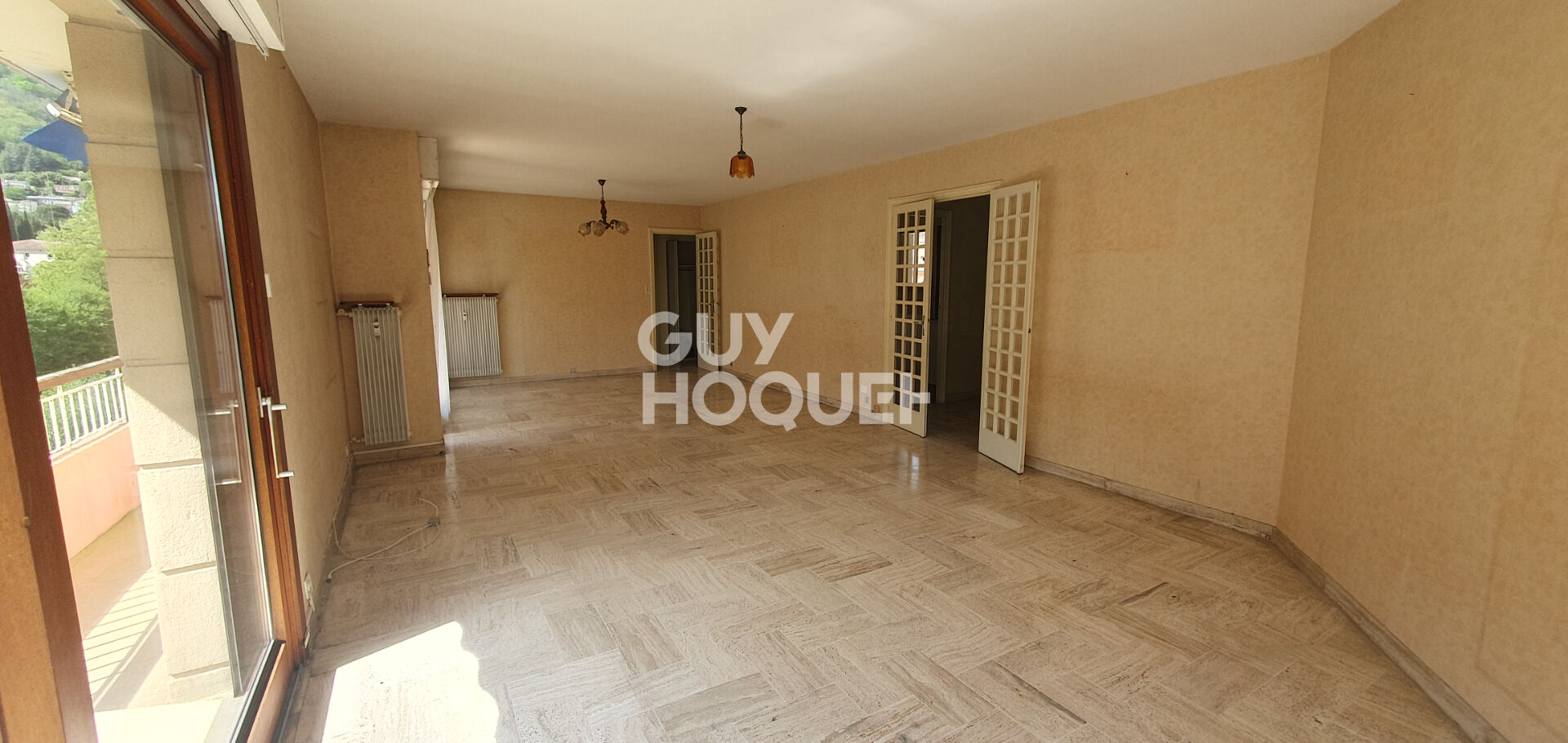 Charmant appartement - Emplacement idéal et vue dégagée