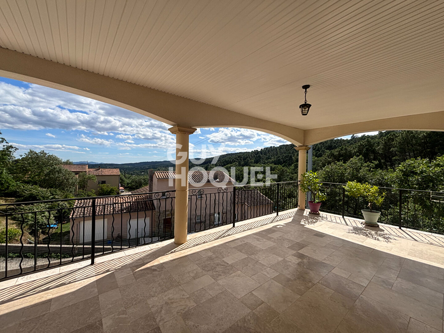 Maison Aubenas 248 m² avec 2 logements indépendants ? Idéal famille ou investissement 