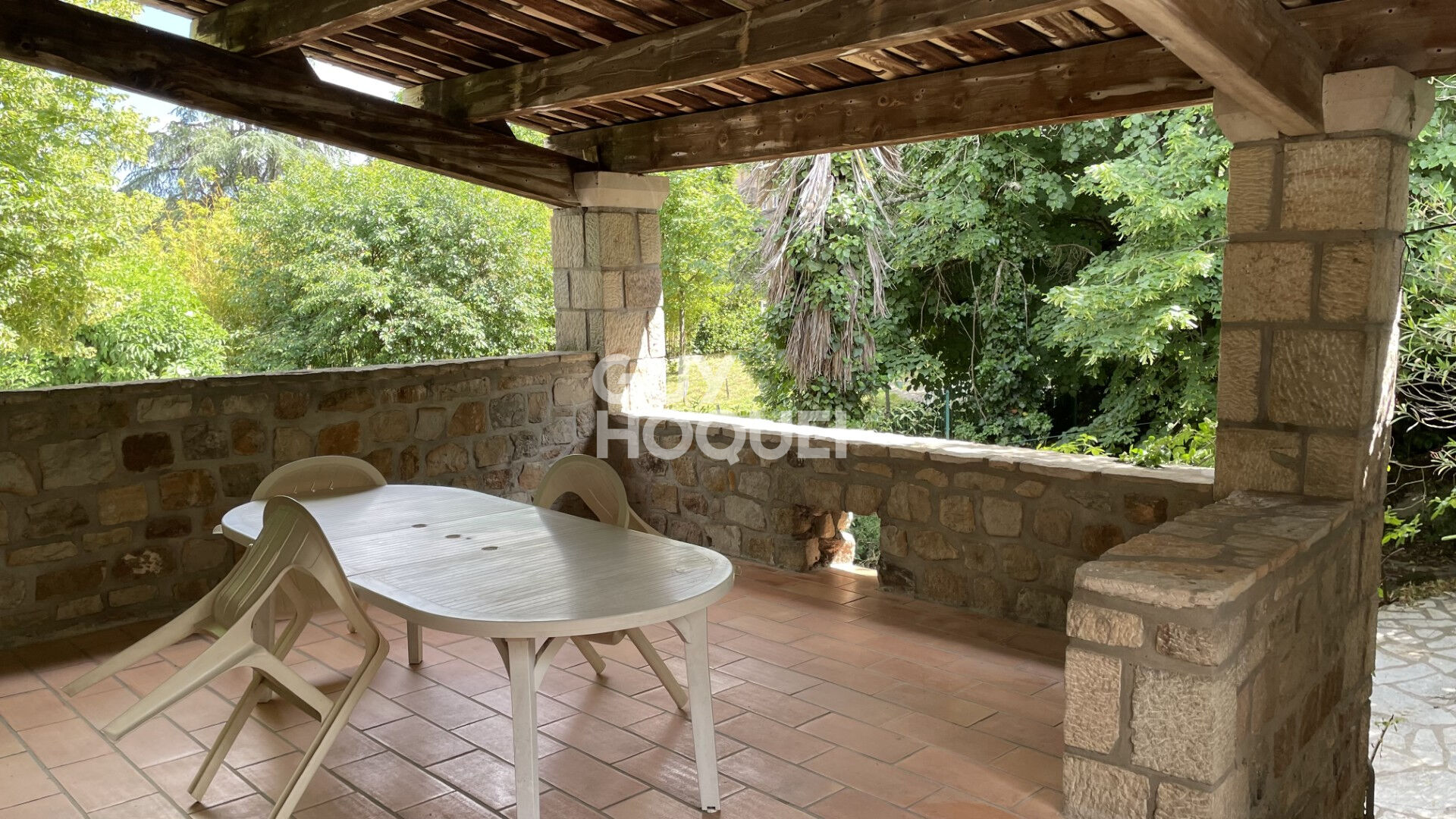 Maison Lablachère en pierre avec extérieur et fort potentiel d'aménagement 102 m2