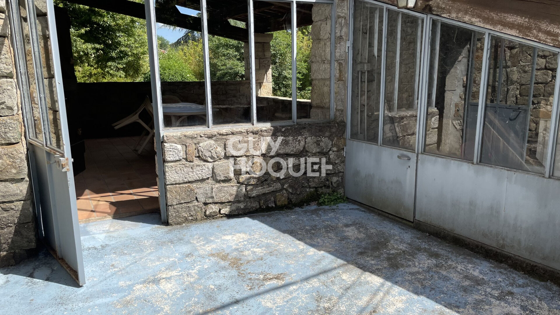 Maison Lablachère en pierre avec extérieur et fort potentiel d'aménagement 102 m2