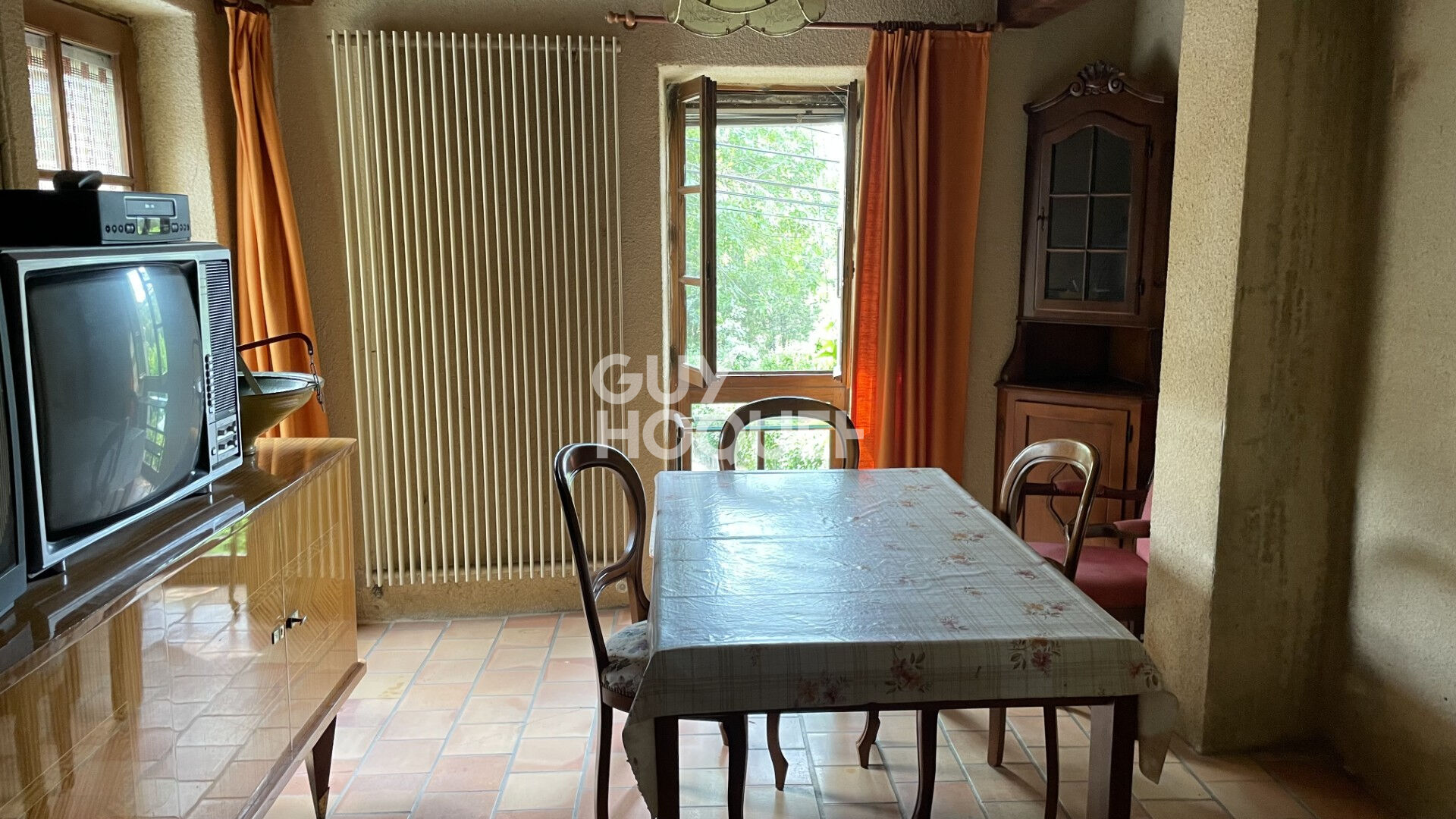Maison Lablachère en pierre avec extérieur et fort potentiel d'aménagement 102 m2