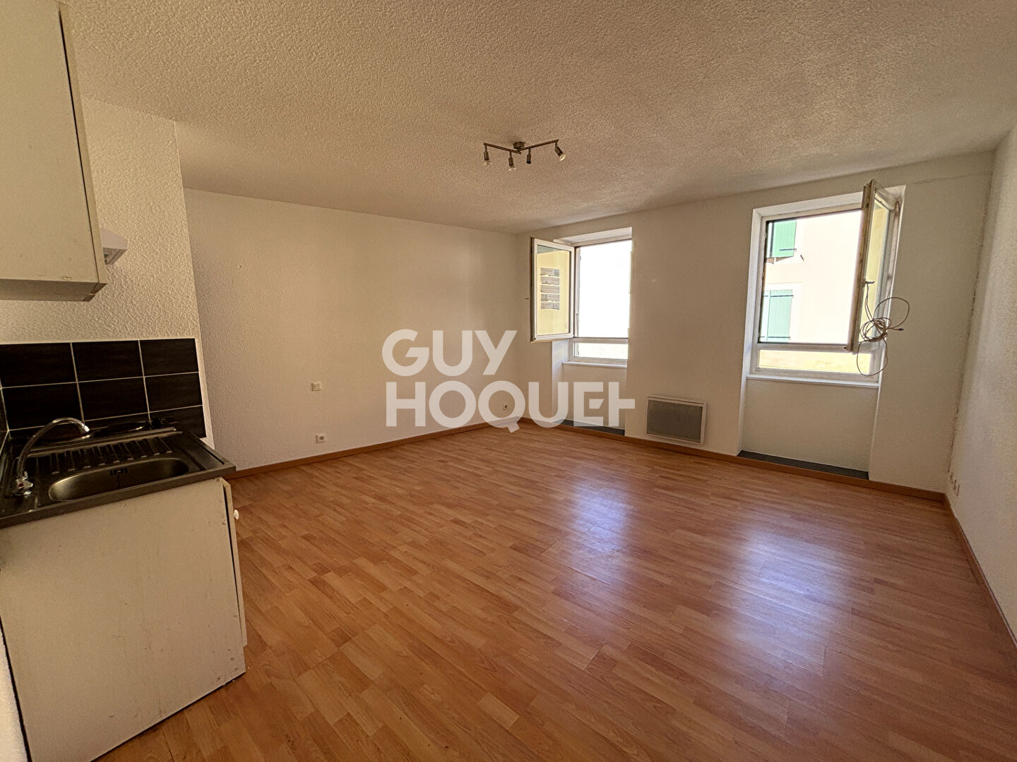 Immeuble à vendre au centre-ville d'Aubenas - Réf. 7282