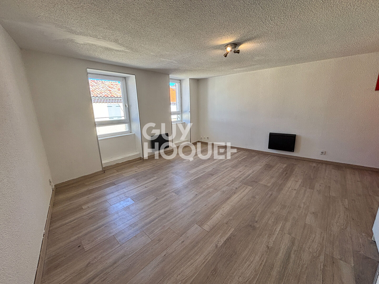 Immeuble à vendre au centre-ville d'Aubenas - Réf. 7282