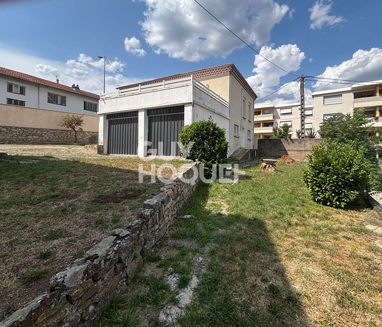 Local commercial + habitation à Aubenas
