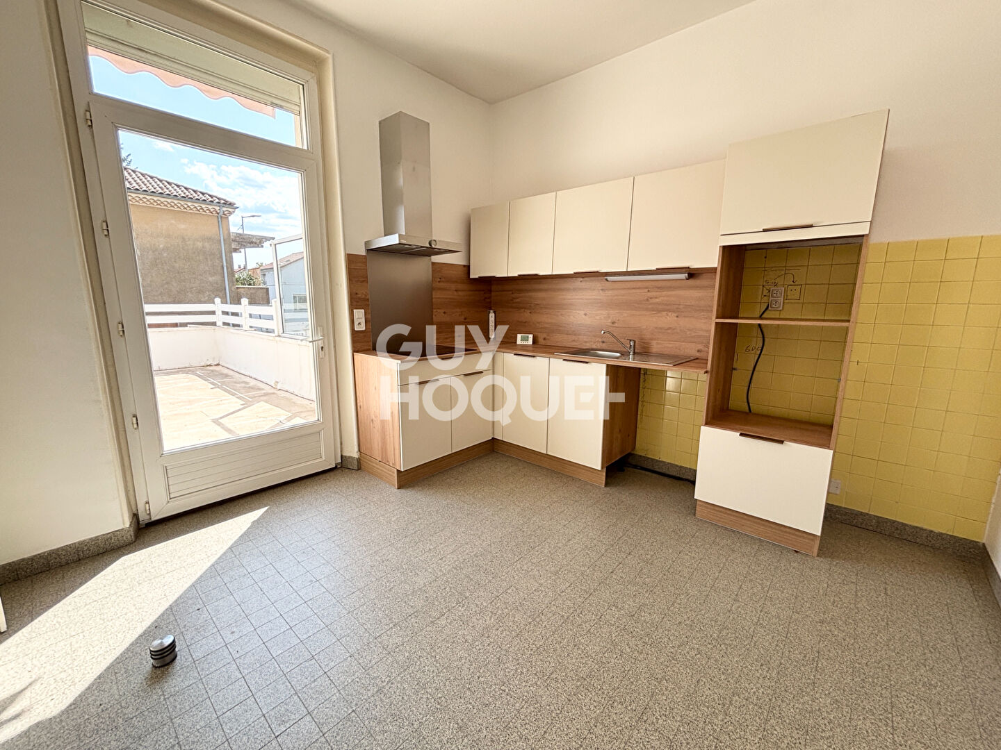 Local commercial + habitation à Aubenas