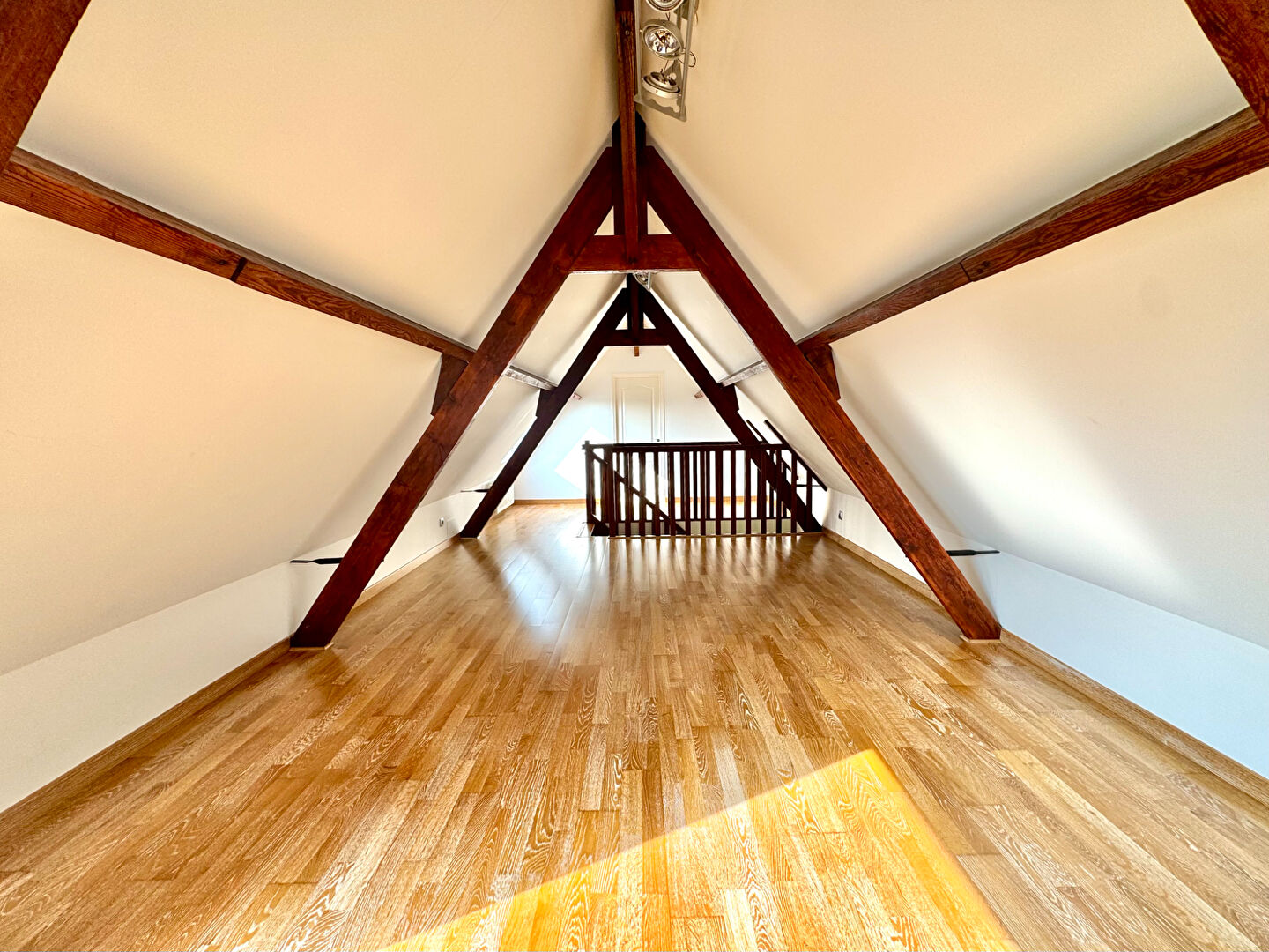 Maison Fournes En Weppes 6 pièce(s) 233.13 m2