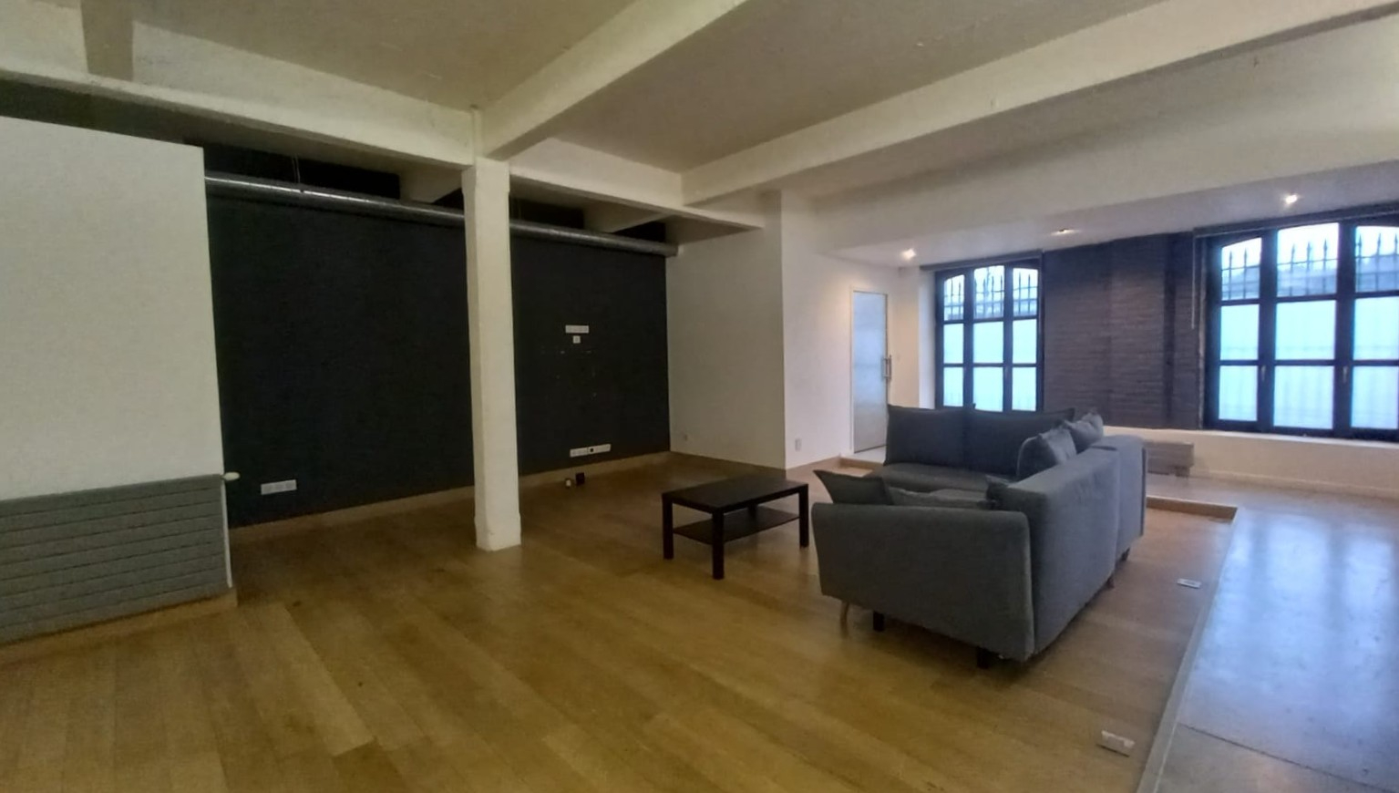 Loft 243 m² 3 chambres avec jardin