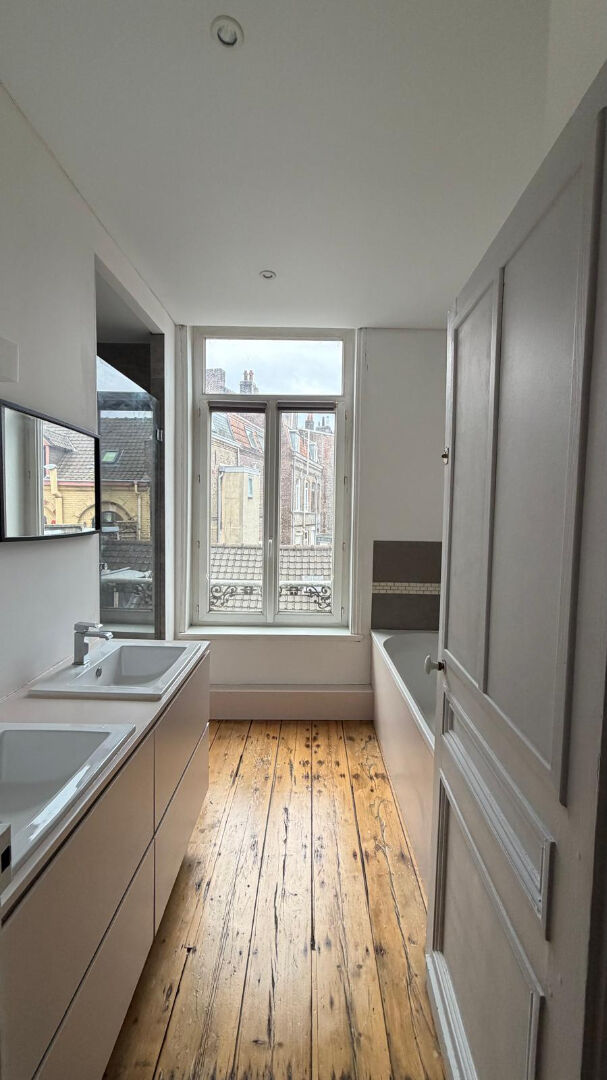 Appartement Lille 3 pièce(s) 104.13 m2