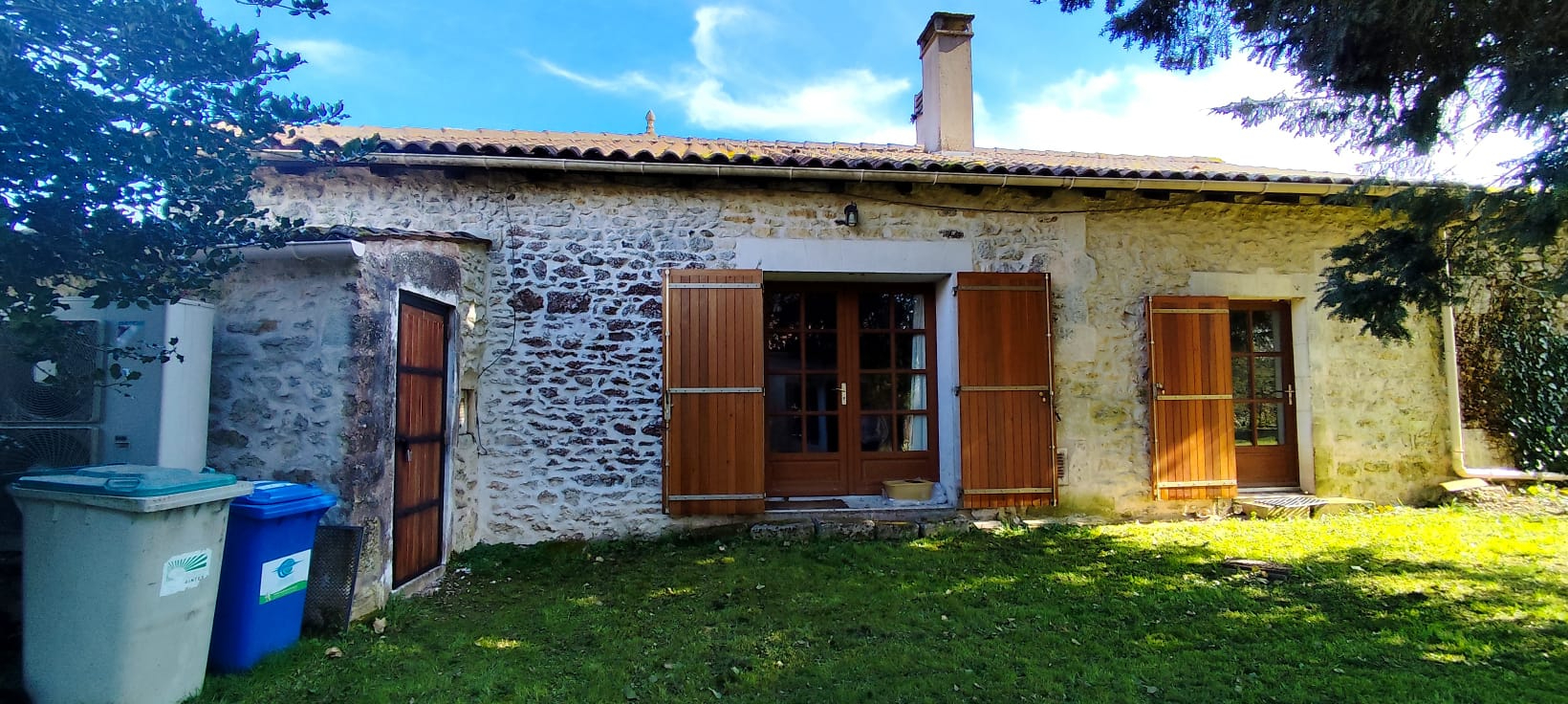 Maison de Caractère à 10min de Saintes