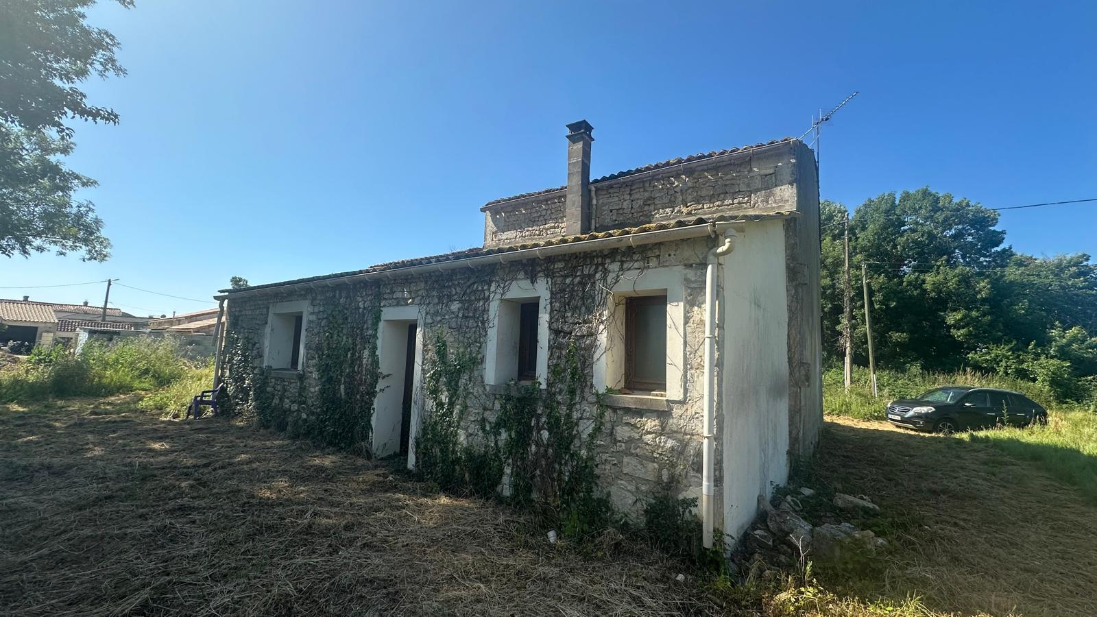 Maison à rénover proche Saintes