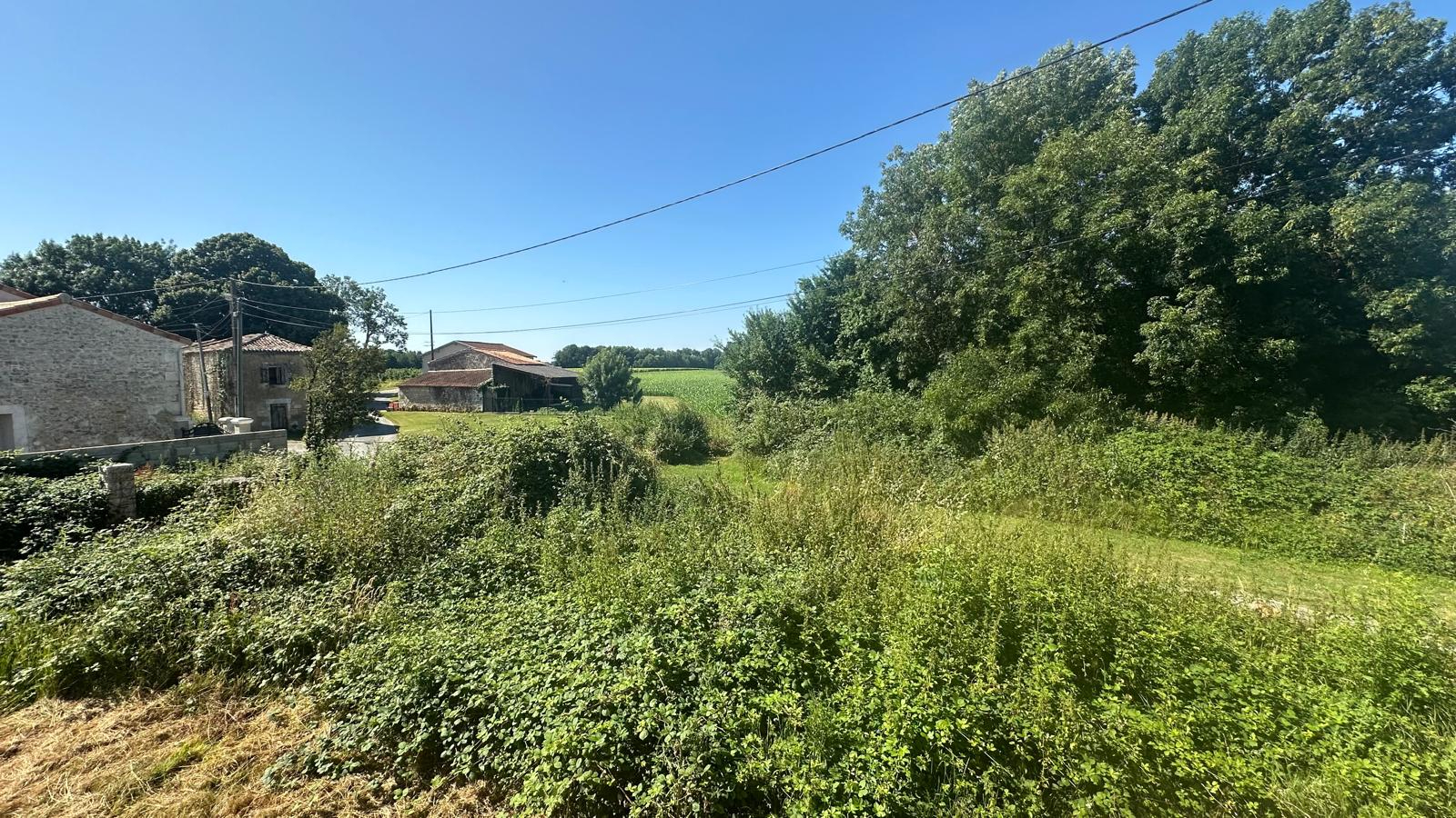 Maison à rénover proche Saintes