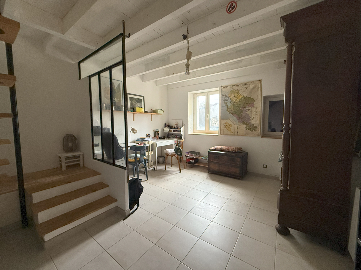 Maison, 3 chambres + garage, Bussac