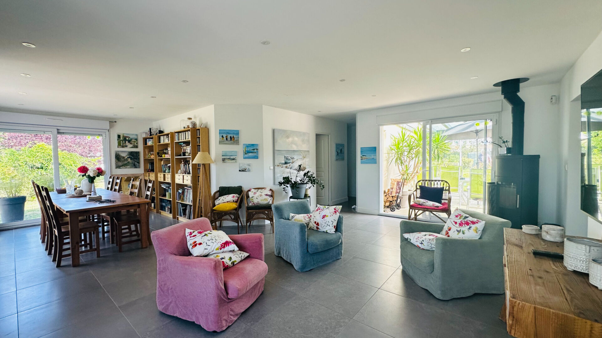 Maison avec piscine, 4 chambres + 1 bureau, Thénac