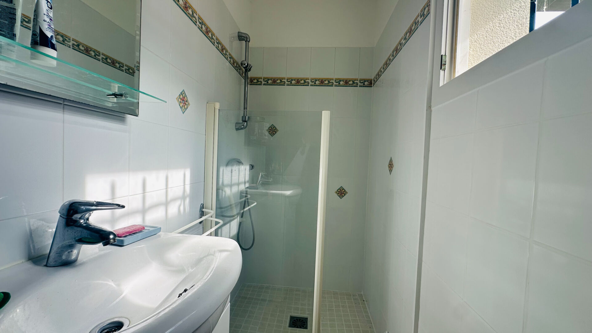 Maison avec piscine, 4 chambres + 1 bureau, Thénac