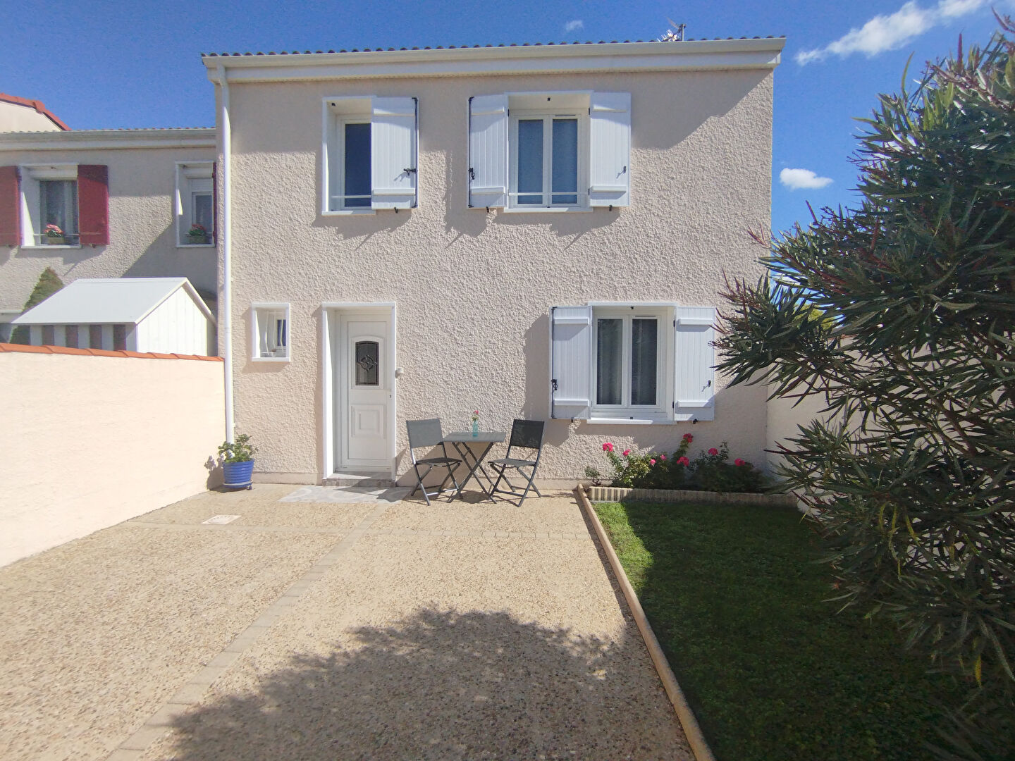 Maison Saintes 4 pièce(s) 110 m2 Quartier REVOUVRANCE