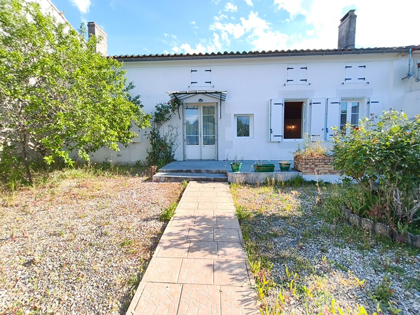 Maison charentaise 4 chambres, garage