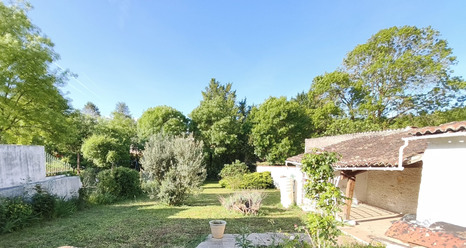 Maison charentaise 4 chambres, garage