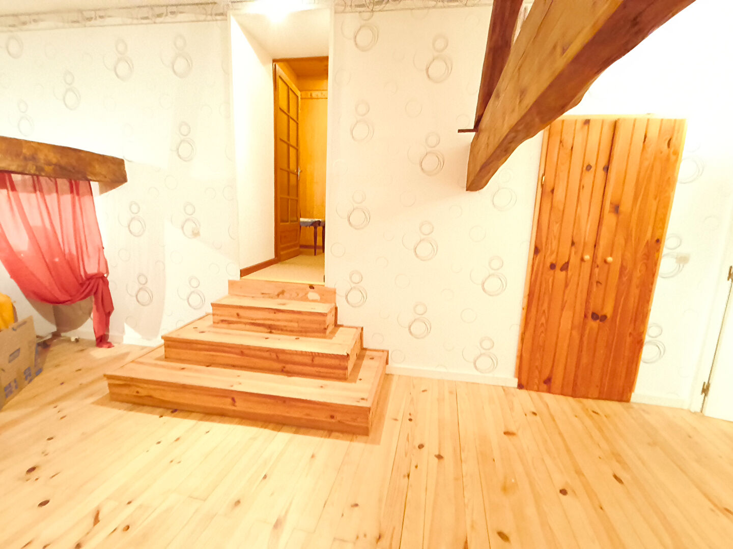 Maison charentaise 4 chambres, garage