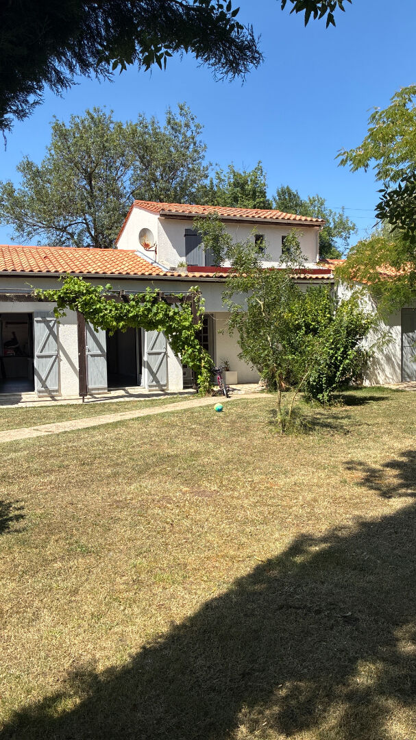 Maison Saintes 6 pièces 168 m2