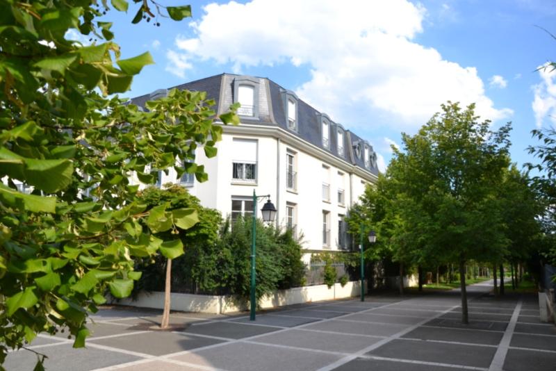 Appartement à louer - 5 pièces 119m2 - Noisy le roi