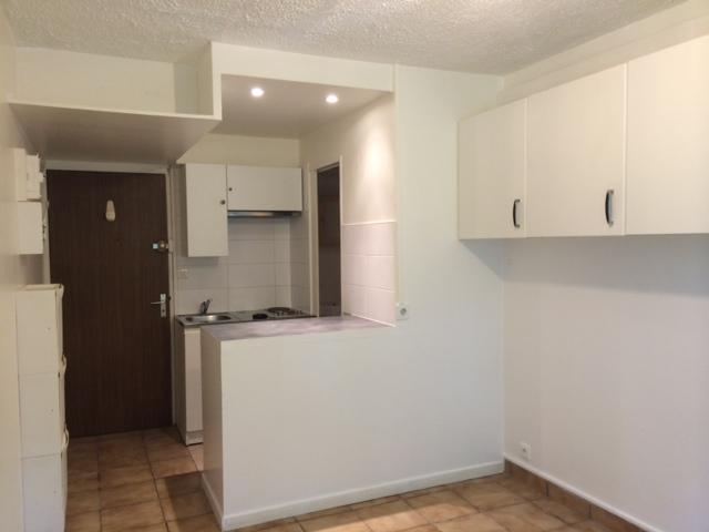 Studette 13.30 m2 à louer, ETANG LA VILLE