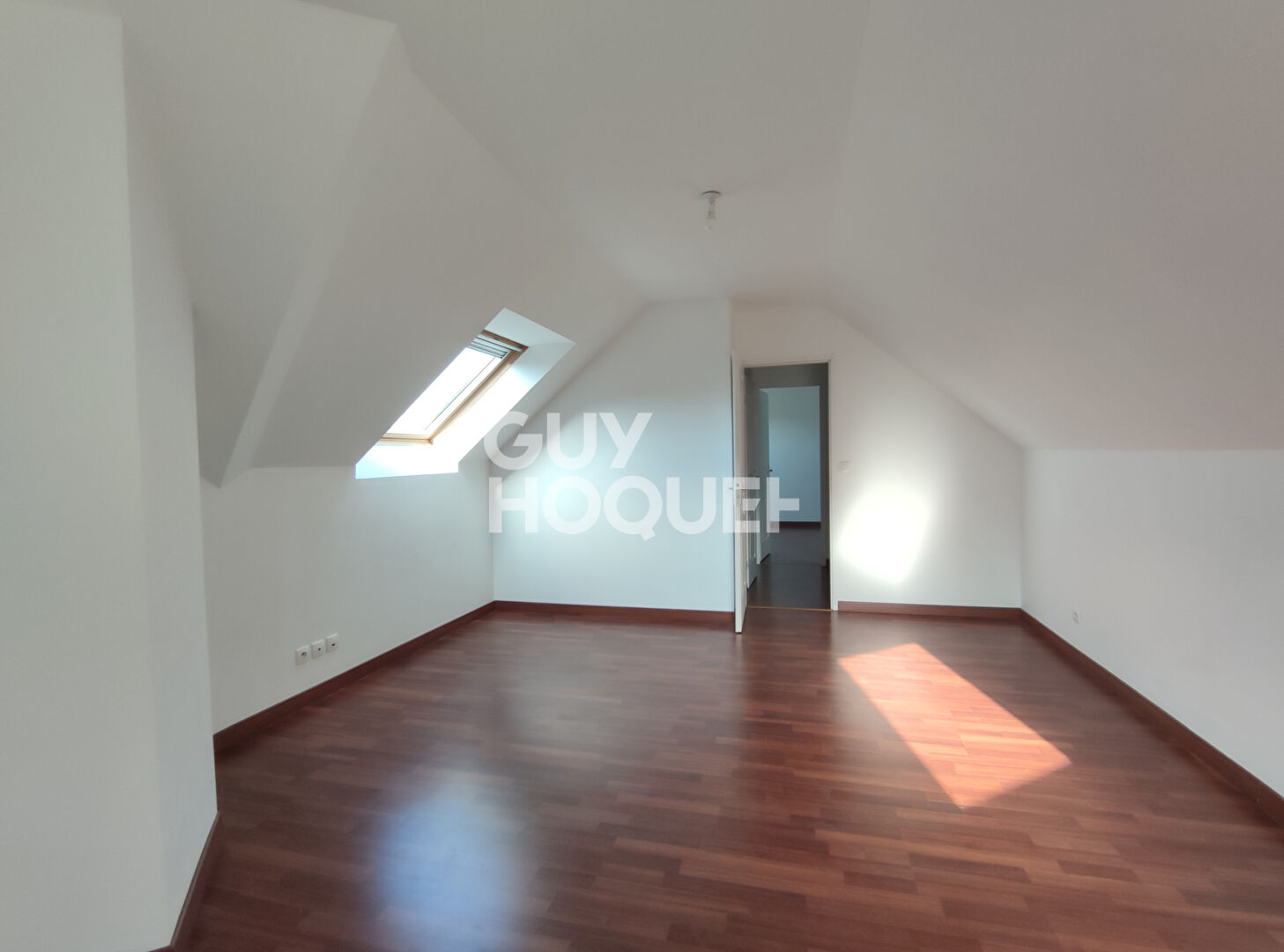 A LOUER MAISON 158 m2 6 Pièces 4 chambres MAREIL MARLY