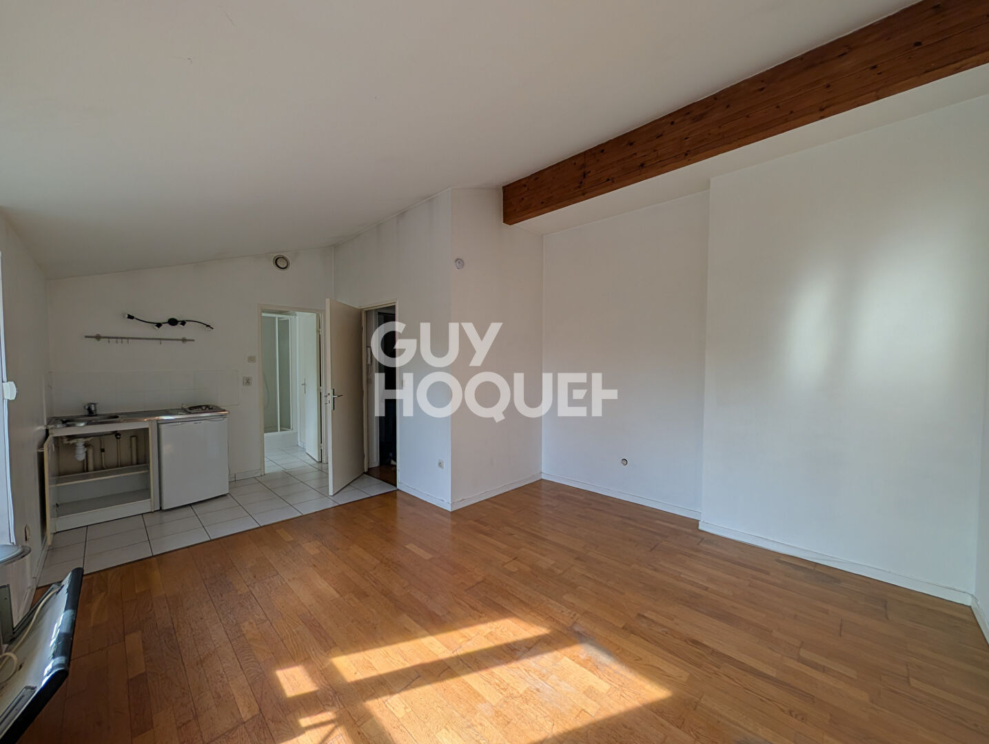 A LOUER STUDIO 26,54 m2 MARLY LE ROI